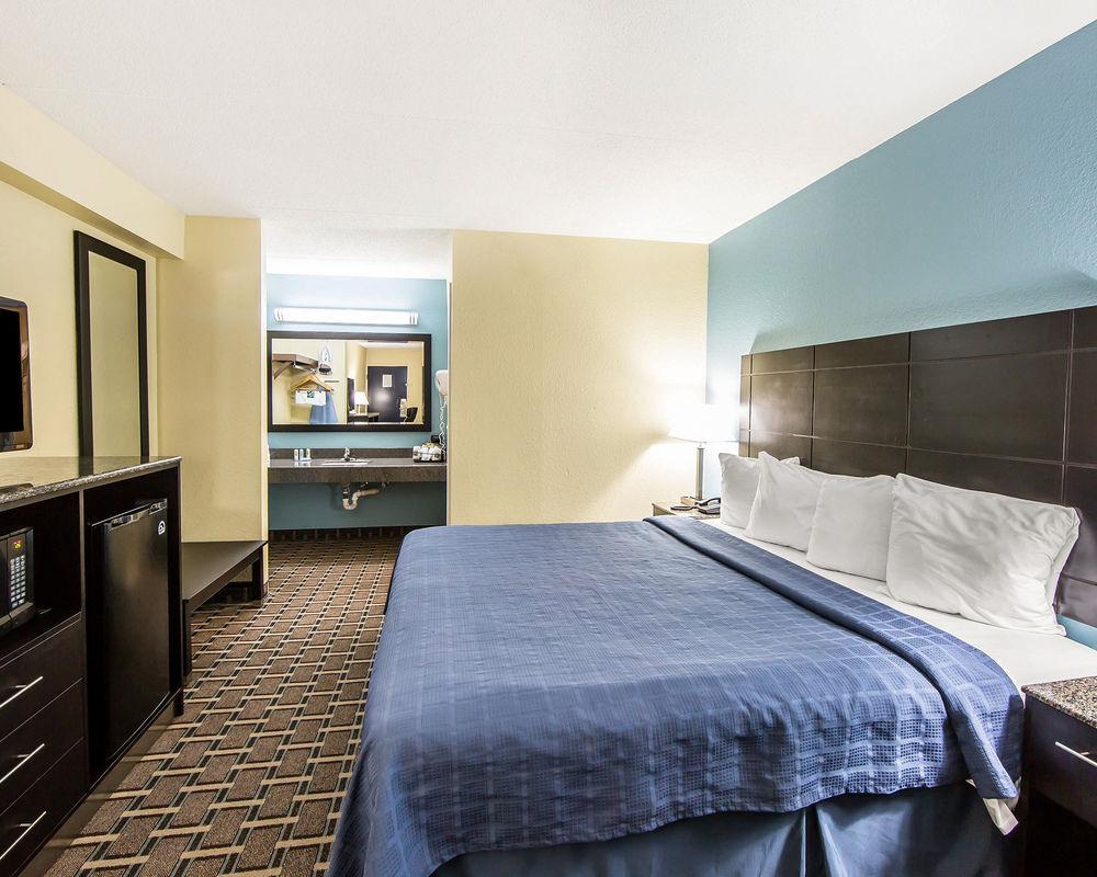 Oyo Hotel Knoxville Tn Cedar Bluff I-40 외부 사진