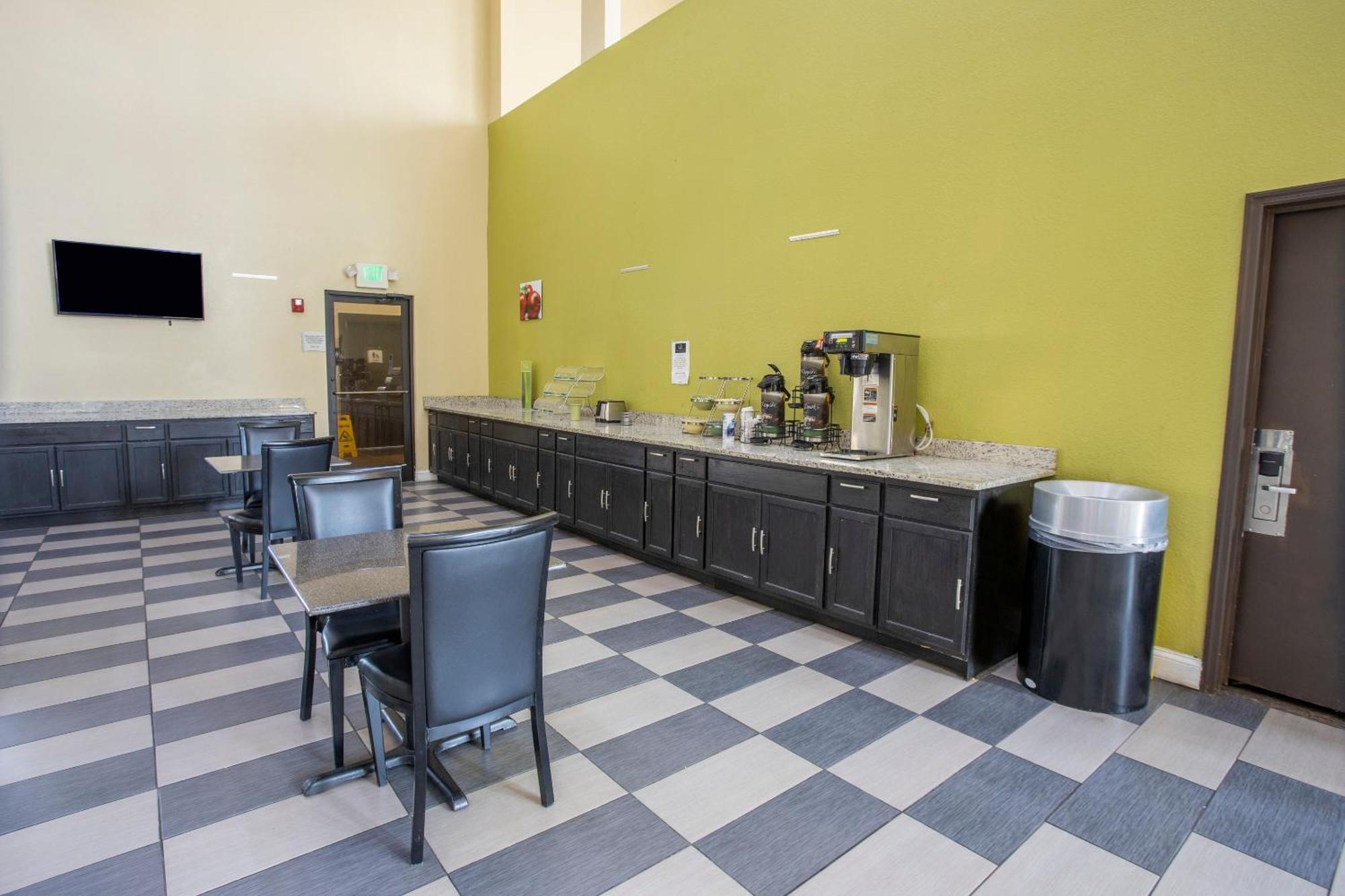 Oyo Hotel Knoxville Tn Cedar Bluff I-40 외부 사진