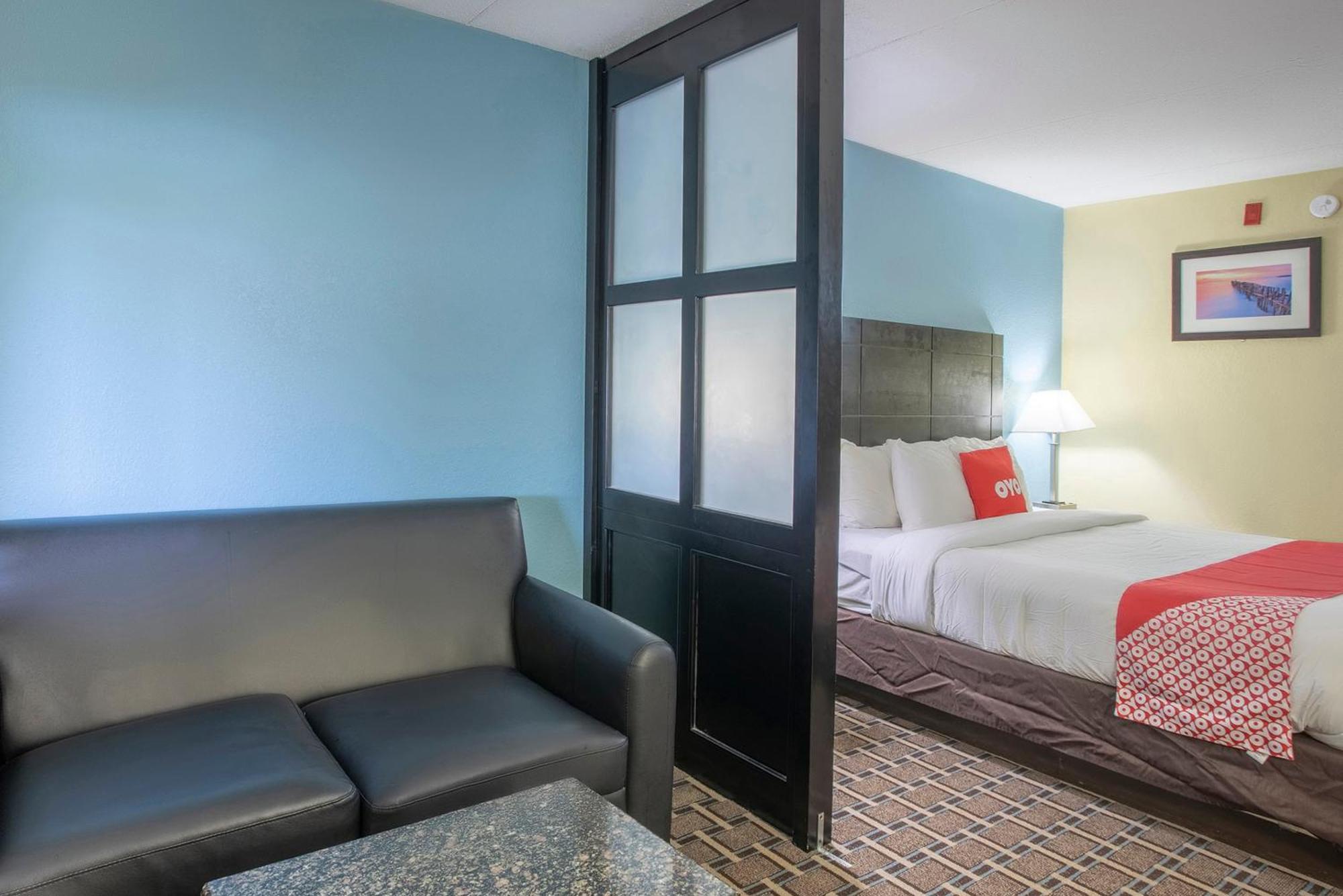 Oyo Hotel Knoxville Tn Cedar Bluff I-40 외부 사진