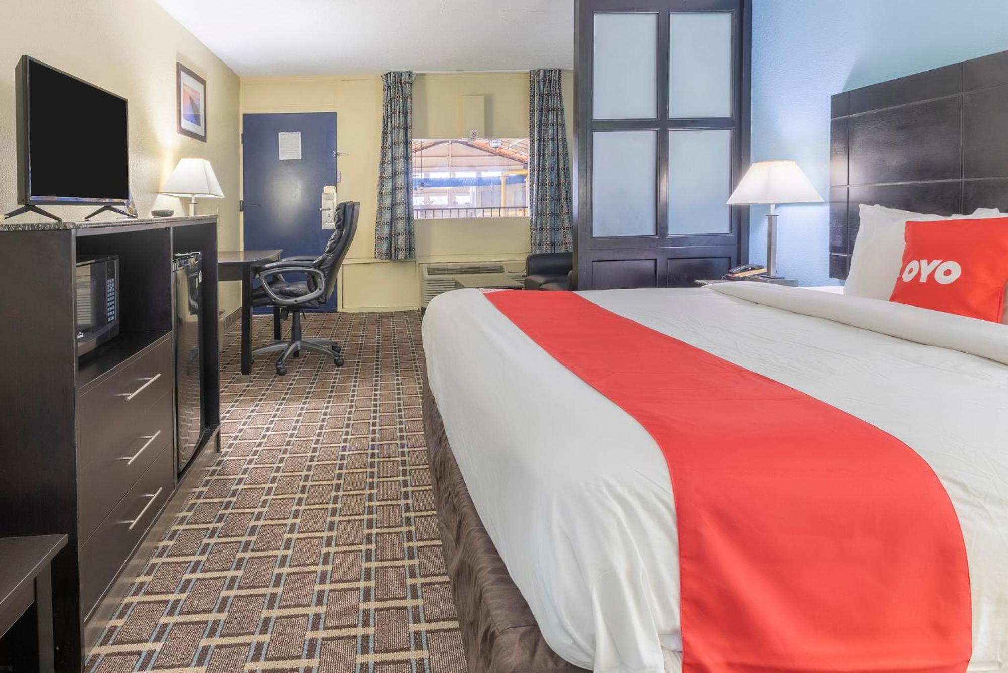 Oyo Hotel Knoxville Tn Cedar Bluff I-40 외부 사진