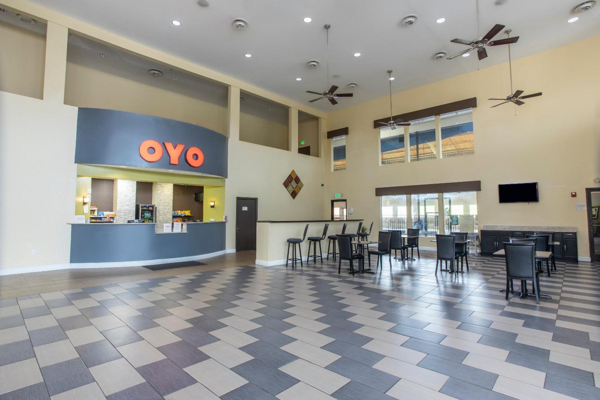 Oyo Hotel Knoxville Tn Cedar Bluff I-40 외부 사진